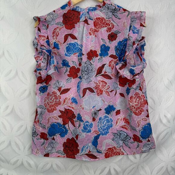 B Dakota by Steve Madden
Flutter Away Top Size L NWT - Picture 9 of 14